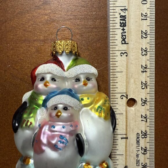 Vintage UT Penguin Family Christmas Ornament Hand Painted Blown Glass Y2K Retro - Picture 4 of 4